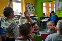 zgłaszające się dzieci