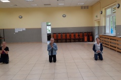 uczestniczki zajęć podczas ćwiczenia choreografii